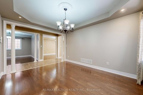 Photo 7 at 363 Maria Antonia Road, Vellore Village, Vaughan