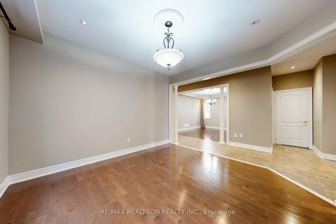 Photo 9 at 363 Maria Antonia Road, Vellore Village, Vaughan