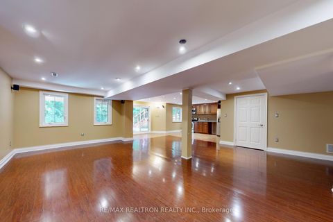 Photo 33 at 363 Maria Antonia Road, Vellore Village, Vaughan