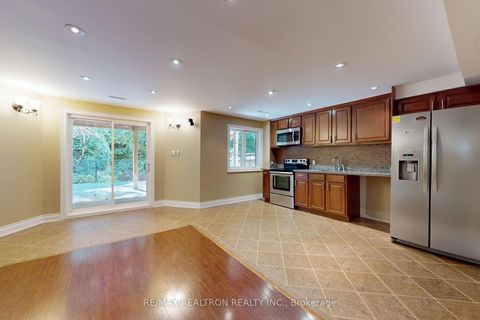 Photo 34 at 363 Maria Antonia Road, Vellore Village, Vaughan