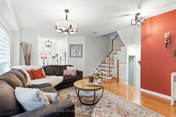 Photo 7 at 3856 Skyview Street, Churchill Meadows, Mississauga