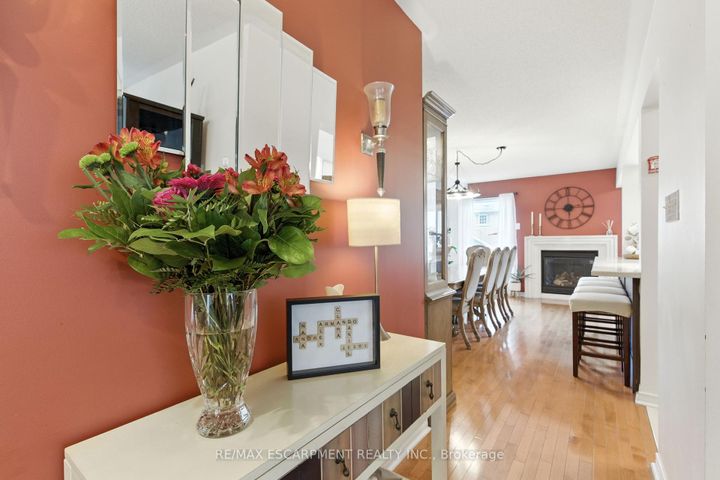 Photo 10 at 3856 Skyview Street, Churchill Meadows, Mississauga