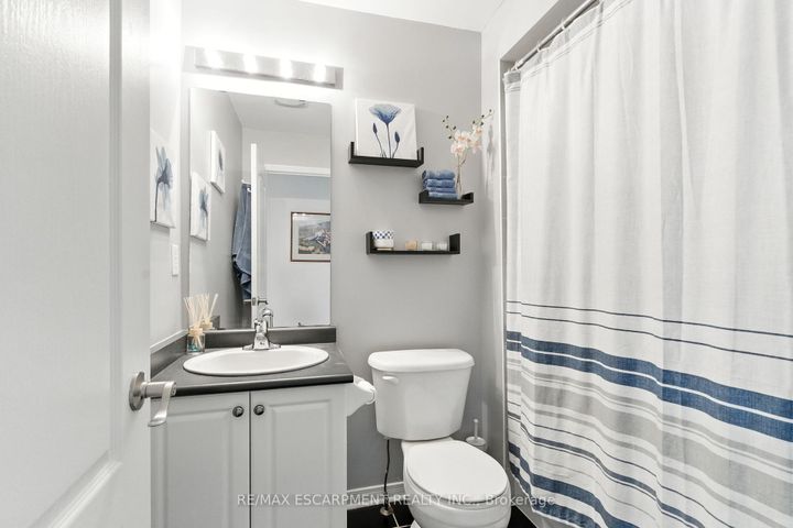 Photo 22 at 3856 Skyview Street, Churchill Meadows, Mississauga