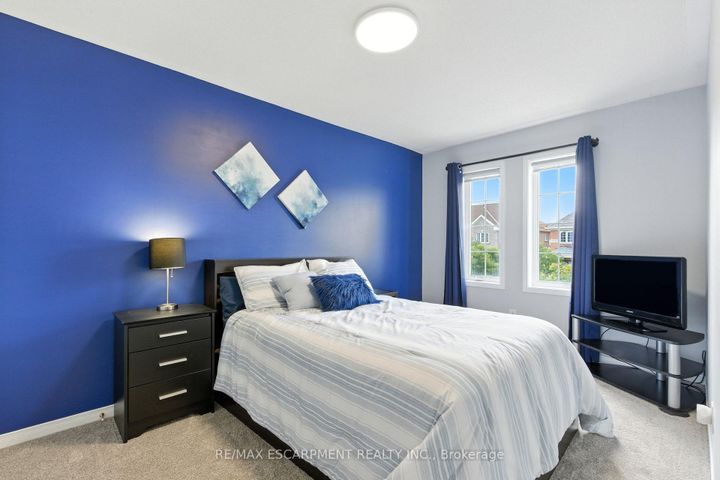Photo 24 at 3856 Skyview Street, Churchill Meadows, Mississauga