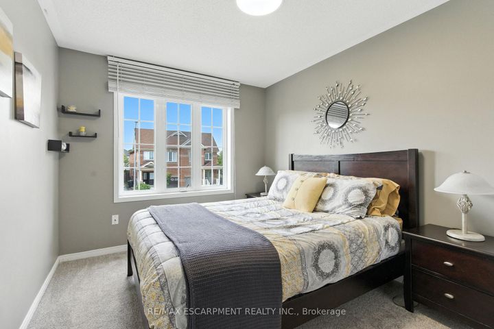 Photo 25 at 3856 Skyview Street, Churchill Meadows, Mississauga