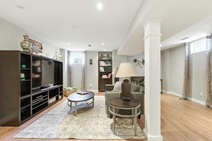 Photo 27 at 3856 Skyview Street, Churchill Meadows, Mississauga