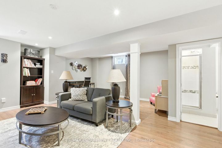 Photo 28 at 3856 Skyview Street, Churchill Meadows, Mississauga