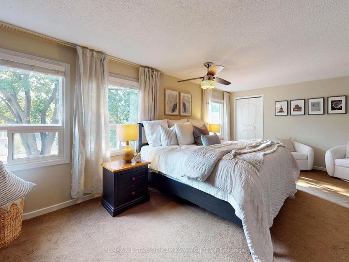 Photo 14 at 93 Sir Lancelot Drive, Markham Village, Markham