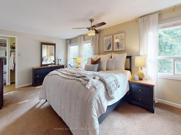 Photo 15 at 93 Sir Lancelot Drive, Markham Village, Markham