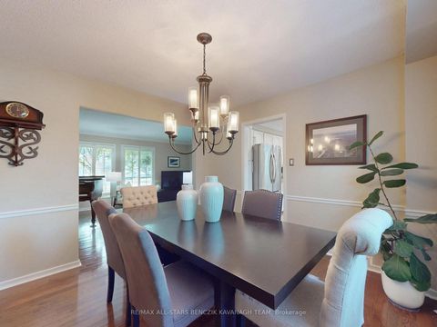 Photo 6 at 93 Sir Lancelot Drive, Markham Village, Markham