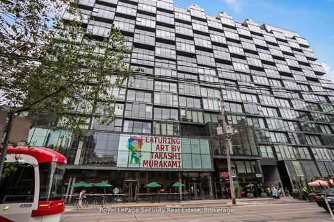 Photo 2 at 320 - 629 King Street, Waterfront Communities C1, Toronto