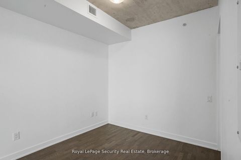Photo 11 at 320 - 629 King Street, Waterfront Communities C1, Toronto