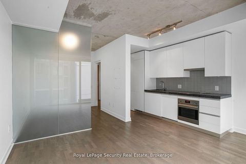 Photo 14 at 320 - 629 King Street, Waterfront Communities C1, Toronto