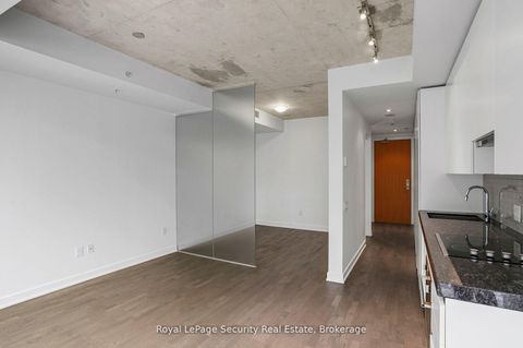 Photo 21 at 320 - 629 King Street, Waterfront Communities C1, Toronto