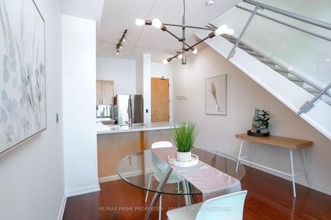 Photo 7 at 923 - 388 Richmond Street W, Waterfront Communities C1, Toronto