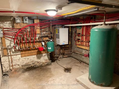 Photo 31 at 414 Dundas Street E, Moss Park, Toronto