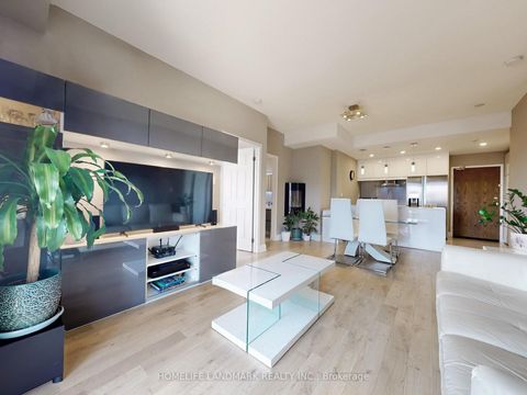 Photo 7 at 619 - 8 Maison Parc Court, Lakeview Estates, Vaughan