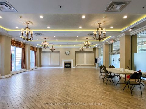 Photo 28 at 619 - 8 Maison Parc Court, Lakeview Estates, Vaughan