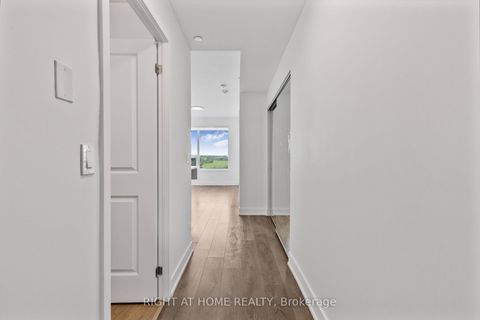 Photo 4 at 906 - 297 Oak Walk Drive, RO River Oaks, Oakville