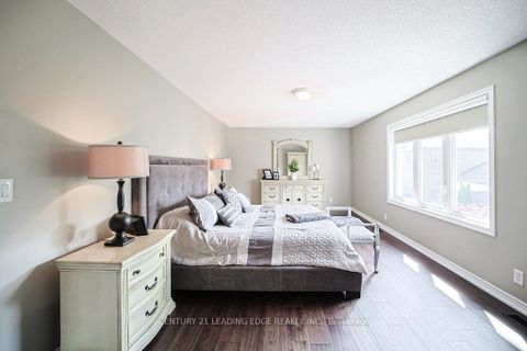 Photo 17 at 204 Ivy Jay Crescent, Bayview Northeast, Aurora