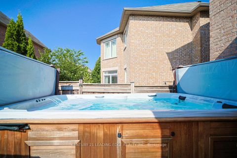 Photo 45 at 204 Ivy Jay Crescent, Bayview Northeast, Aurora