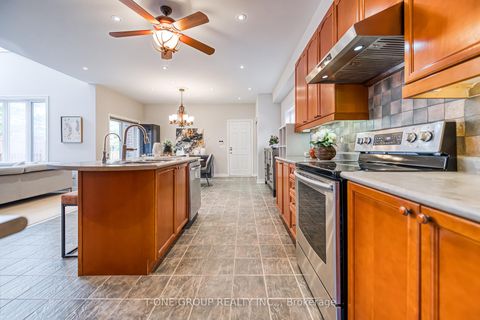 Photo 11 at 24 Port Rush Trail, Angus Glen, Markham