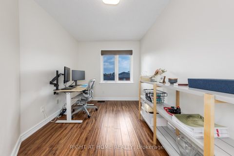 Photo 14 at 32 - 988 SHEPPARD Avenue W, Bathurst Manor, Toronto
