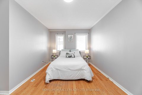 Photo 36 at 32 - 83 Mondeo Drive, Malvern, Toronto