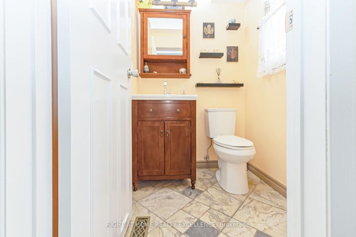 Photo 5 at 13 Simmons Boulevard, Madoc, Brampton