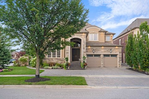Photo 3 at 9 Black Duck Trail, Nobleton, King
