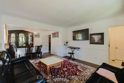 Photo 10 at 30 Ronway Crescent, Woburn, Toronto Photo 10 at 30 Ronway Crescent, Woburn, Toronto