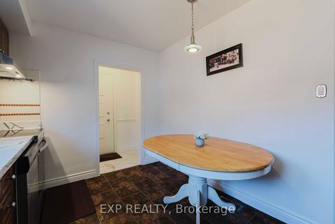Photo 18 at 30 Ronway Crescent, Woburn, Toronto
