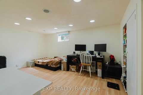Photo 37 at 30 Ronway Crescent, Woburn, Toronto