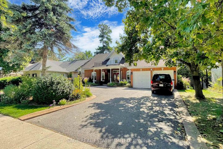 Photo 1 at 91 Twyn Rivers Drive, Rougemount, Pickering
