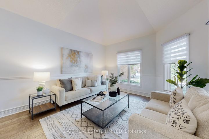 Photo 4 at 91 Twyn Rivers Drive, Rougemount, Pickering