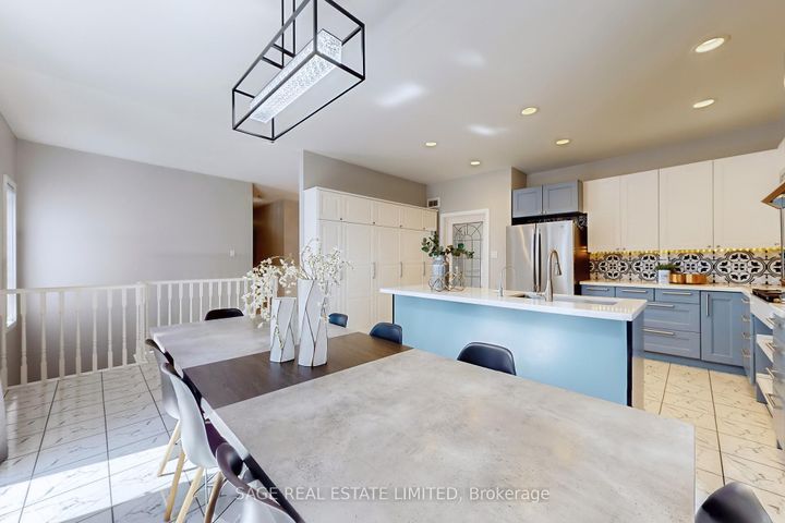 Photo 15 at 91 Twyn Rivers Drive, Rougemount, Pickering