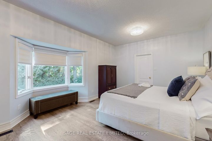 Photo 16 at 91 Twyn Rivers Drive, Rougemount, Pickering