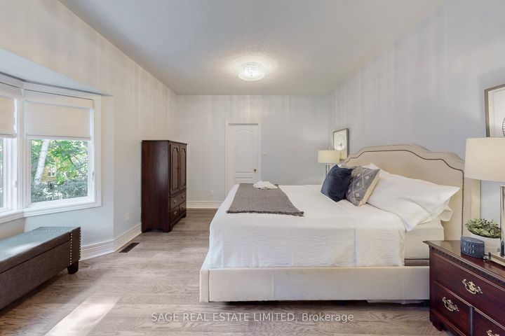 Photo 17 at 91 Twyn Rivers Drive, Rougemount, Pickering