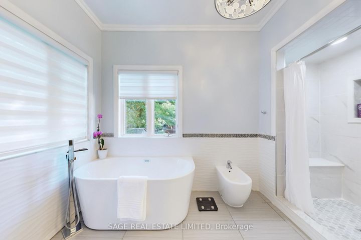 Photo 21 at 91 Twyn Rivers Drive, Rougemount, Pickering