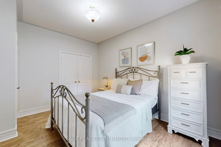 Photo 23 at 91 Twyn Rivers Drive, Rougemount, Pickering