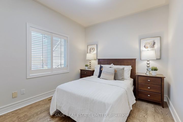 Photo 24 at 91 Twyn Rivers Drive, Rougemount, Pickering