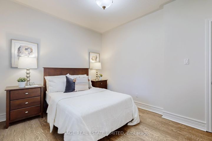 Photo 25 at 91 Twyn Rivers Drive, Rougemount, Pickering