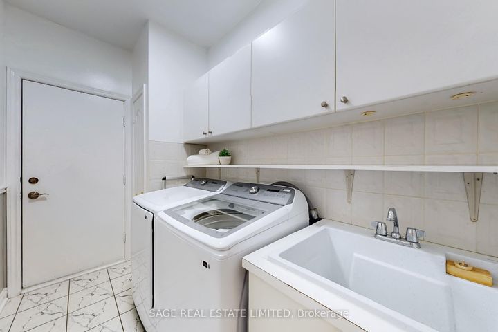 Photo 27 at 91 Twyn Rivers Drive, Rougemount, Pickering