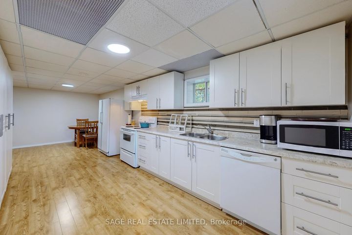 Photo 36 at 91 Twyn Rivers Drive, Rougemount, Pickering