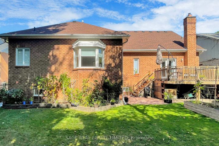 Photo 41 at 91 Twyn Rivers Drive, Rougemount, Pickering