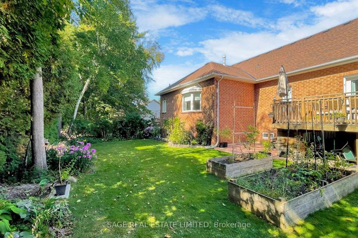 Photo 43 at 91 Twyn Rivers Drive, Rougemount, Pickering