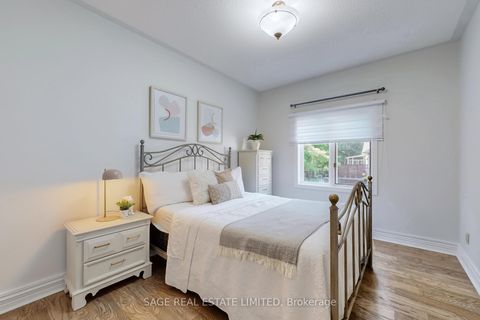 Photo 22 at 91 Twyn Rivers Drive, Rougemount, Pickering