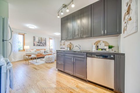 Photo 14 at 925 Harmony Road N, Pinecrest, Oshawa