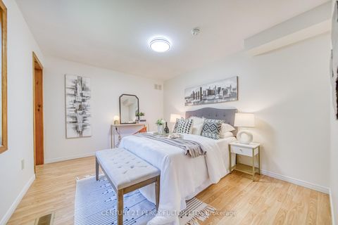 Photo 17 at 925 Harmony Road N, Pinecrest, Oshawa