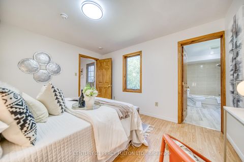 Photo 18 at 925 Harmony Road N, Pinecrest, Oshawa